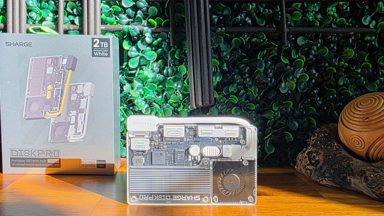 Sharge Disk Pro 2TB review: Great sustained writes, active cooling, and a built-in hub