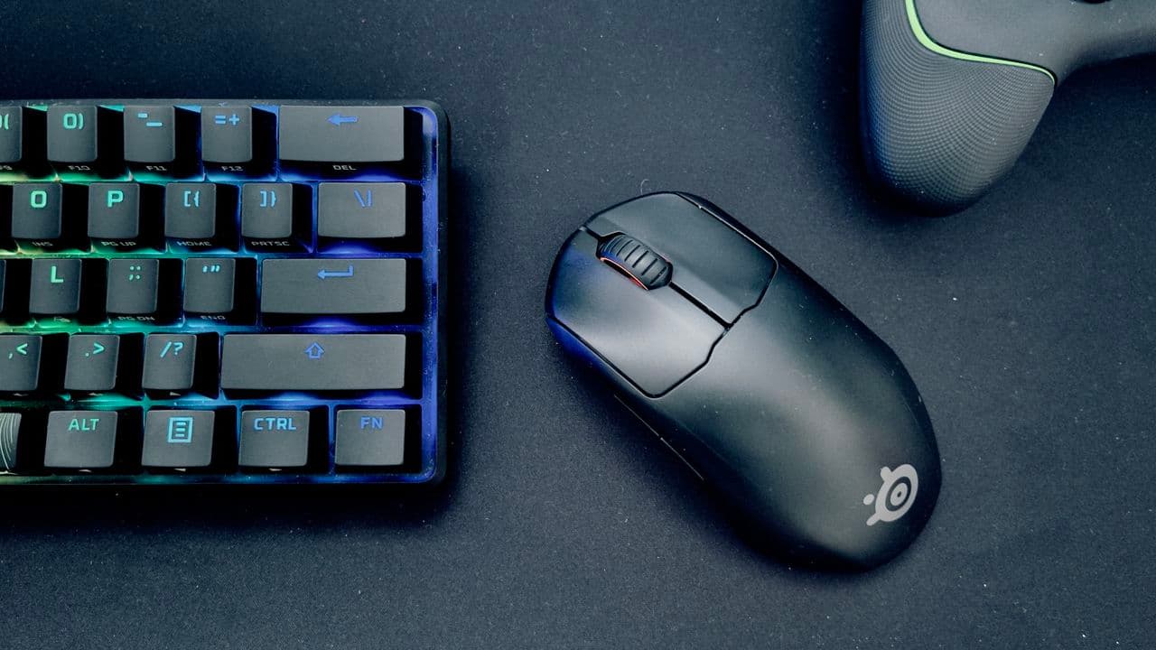 Lucky Redditor gets hands on unreleased Steelseries Rival Pro Mini, revealing another UWB wireless gaming mouse will soon hit the market
