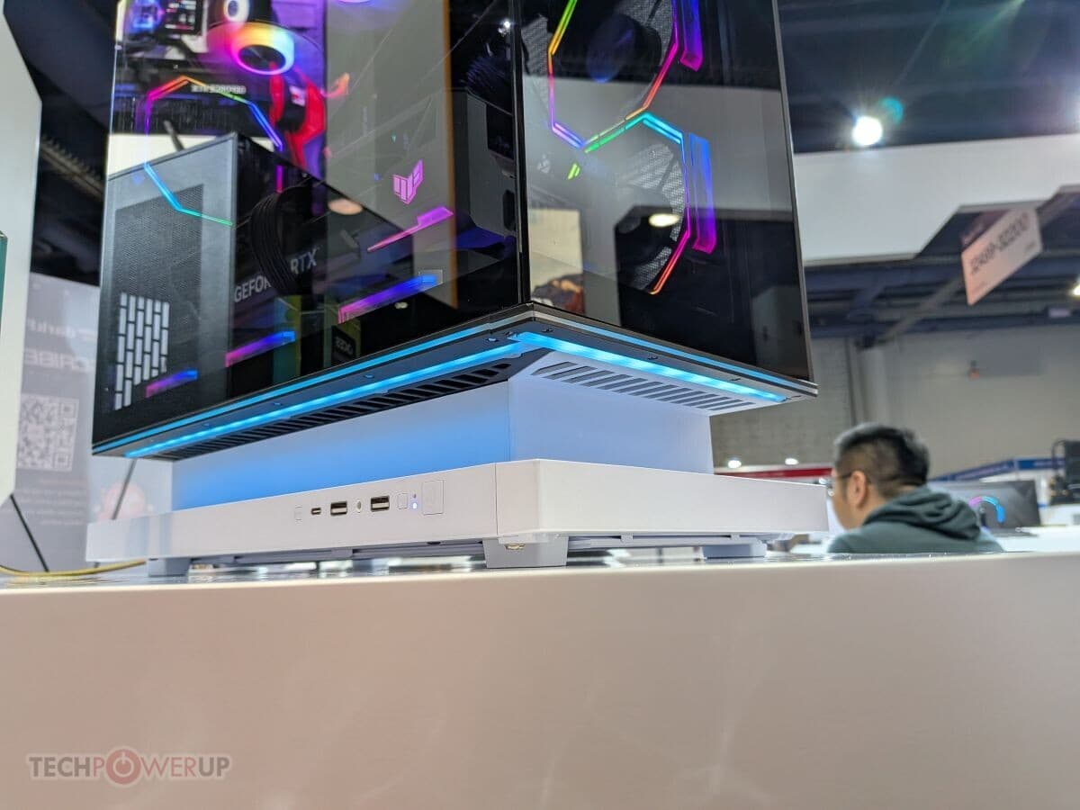 darkFlash Cases, Coolers, and Keyboards at CES 2026